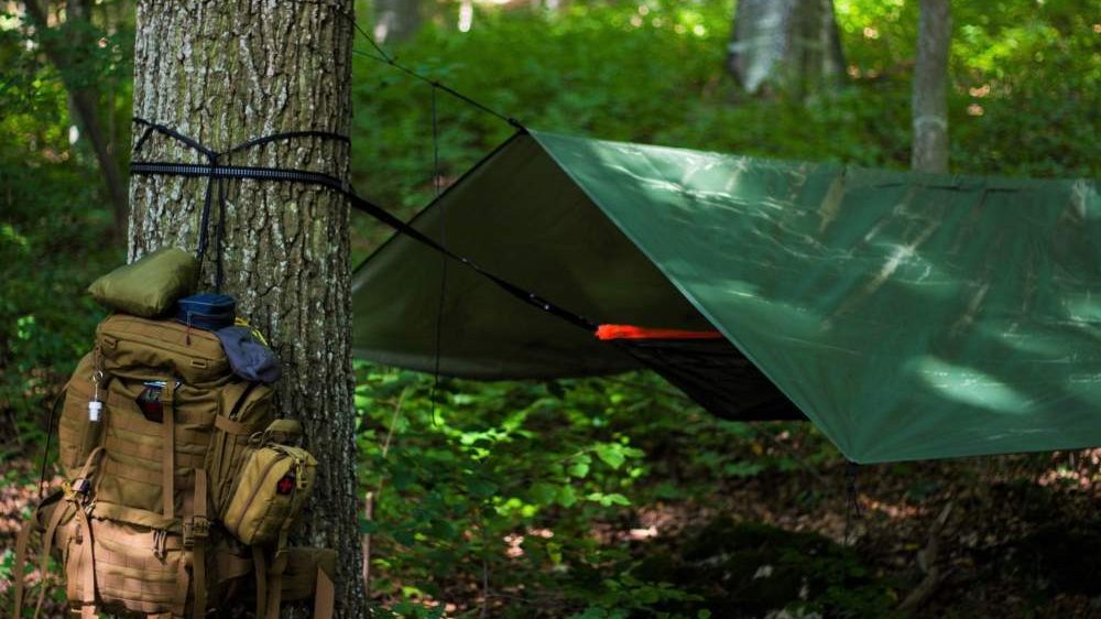 Flapping Free Hammock Tarp Setting