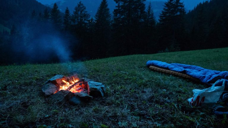 Use of Sleeping Bag on Campsite